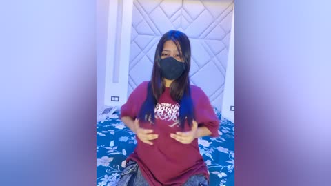 gfndbf Cam Show from 2025-09-25 00:50