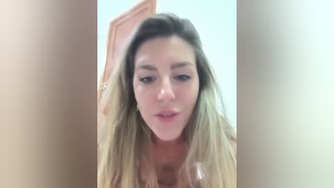 nicole_98 Cam Show from 2025-10-02 17:14