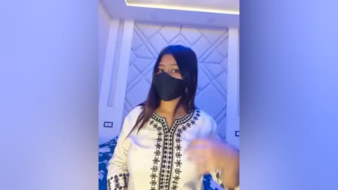 gfndbf Cam Show from 2025-10-07 23:07