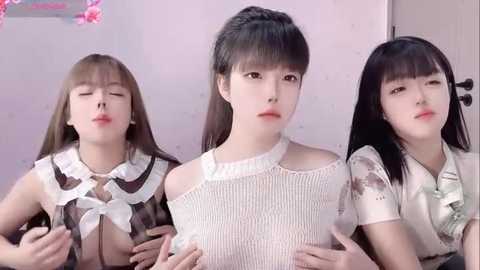 tt_sjm_tt Cam Show from 2025-11-02 20:01