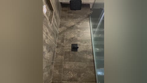 nikii__ Cam Show from 2025-09-23 00:57