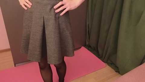 pamilarakestraw Cam Show from 2025-10-03 02:47