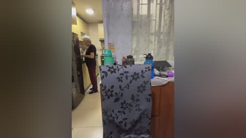 charlotte_stevenss_ Cam Show from 2025-10-17 17:41