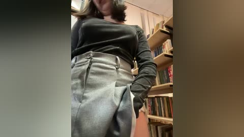 asian_asami Cam Show from 2025-10-23 19:37