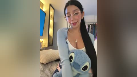 min_junn Cam Show from 2025-10-08 07:26