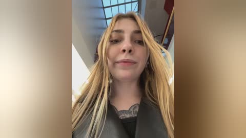 sunny___bunny Cam Show from 2025-11-12 13:39