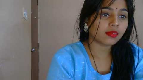cute_simmi69 Cam Show from 2025-11-27 19:21