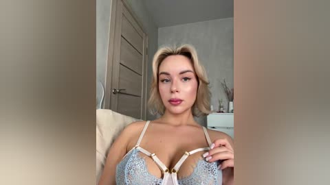 mila_m Cam Show from 2025-09-03 11:57