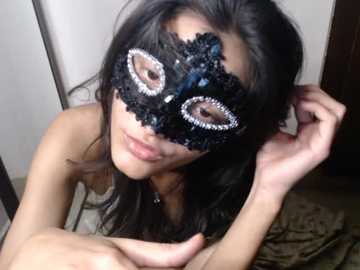 hottie_hania Cam Show from 2025-11-18 15:23