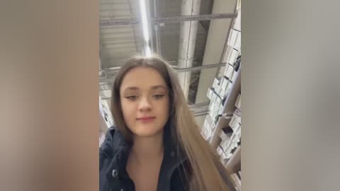 kittyqueeny Cam Show from 2025-12-03 17:33