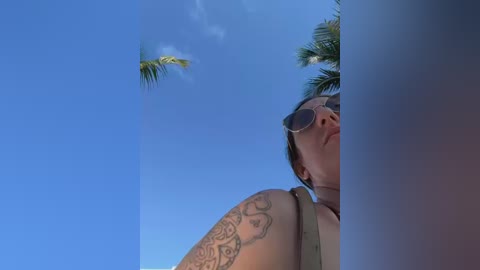 sweetsirenn Cam Show from 2025-11-19 14:45